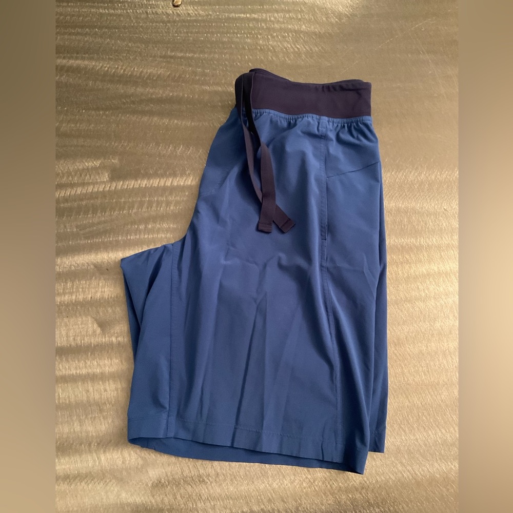 Lulu Lemon two Toned Athletic shorts